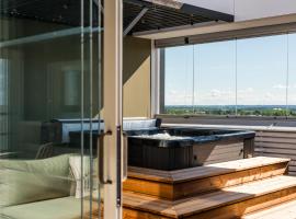 Hotel fotografie: Prime Penthouse Central - jacuzzi and sauna