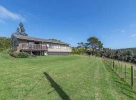 Hotel foto: Rolling Hills Retreat - Otaua Holiday Home