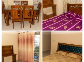 Hotel fotografie: Lovely 3BHK Airport Close Furnished Family Apartment