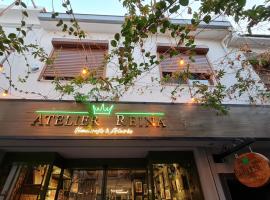 Condo Reina, Kusadasi, hotel v destinaci Kusadası