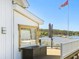 Hotel Foto: Amazing Home In Skjrhalden With Kitchen