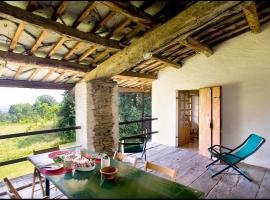 A picture of the hotel: Agriturismo Famiglia al Castello Di Bagnolo