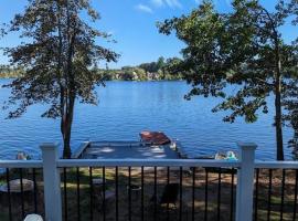 Hotel fotoğraf: Canobie Lake 3bedroom waterfront