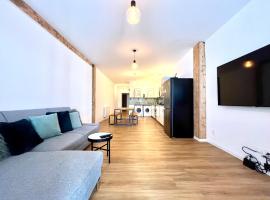Hotel fotoğraf: Chic and nenwly renovated apartment - central location