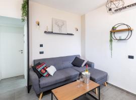 Hotelfotos: Nirvana 1BR Apt, Central Old Town, Private Balcony