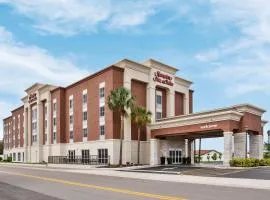 Hampton Inn & Suites Cape Coral / Fort Myers، فندق في كيب كورال