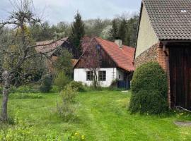 Hotel fotoğraf: Chaloupka v srdci Křivoklátska