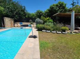 Fotos de Hotel: gorgeous herzeliya pool villa