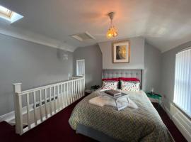 Hotel fotoğraf: The Townhouse in Waterloo sleeps 4