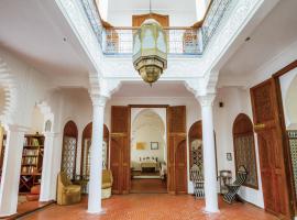 Hotel Blanco Riad, hotel in Tetouan
