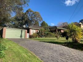 Hotel Foto: Serene 4-bedroom house in Melbourne East