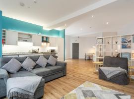 Walled City Apartments, Hotel in Derry