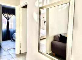 Hotel Photo: Central and peaceful 2-bedroom Apt #ZonaHomes