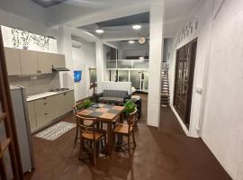 DandiLion Studio Apartment, ξενοδοχείο σε Kandy