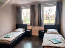 호텔 사진: 5-Bett-Wohnung in Glöthe, Staßfurt