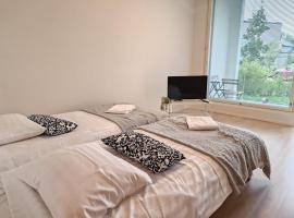 Foto do Hotel: Cozy apartment with a yard in Kivistö near Airport