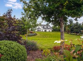 A picture of the hotel: The Ridgewood Lodge