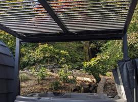 Beach House Pods, hotel in Dunoon