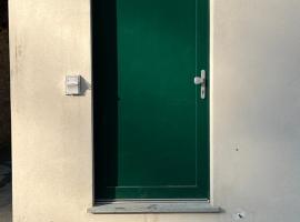 A picture of the hotel: Green Door 1974