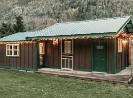 Hotel Foto: 71MF- Rustic - Pets Ok - Sleeps 4 cabin