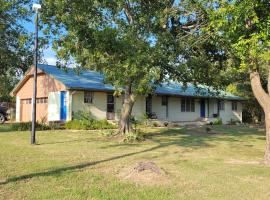 Hotel Foto: Blue Door Farmhouse