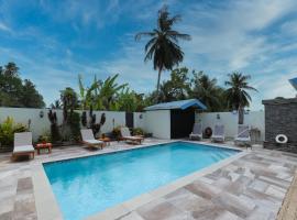 Airport Inn, hotel in Piarco