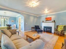 호텔 사진: Historic Seattle Vacation Rental in Seward Park!