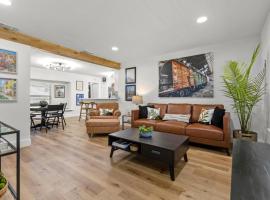 酒店照片: Cozy Arlington Bungalow 4/Mins to AT&T Stadium