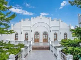 Pitaloka Hotel Sanur By DeWizZ Management