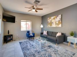 Фотография гостиницы: Tucson Vacation Rental with Community Pool!