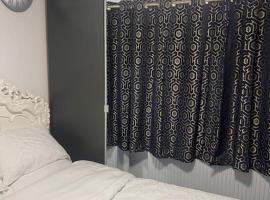 A picture of the hotel: Cosy and warm studio apartment in Bexleyheath