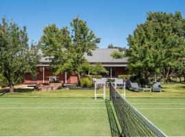 Gambaran Hotel: Somerville Country Escape with Tennis Court