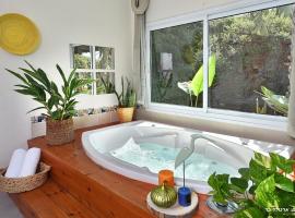 Suites Luka, hotel em Had Nes