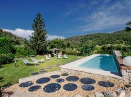 Foto di Hotel: Villa Serena by Interhome