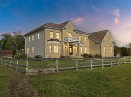 Hotel foto: Bull Run Estate- Luxury Retreat with Scenic Views home