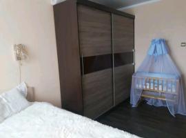 Zdjęcie hotelu: Baby friendly 1-bedroom rental w/ free parking