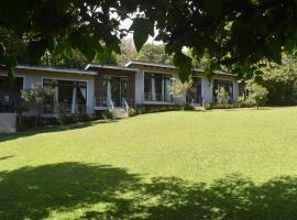YerbaBuena Lodge, hotel in Monteverde Costa Rica