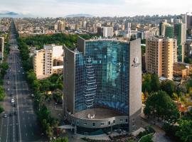 ホテル写真: DoubleTree by Hilton Yerevan City Centre