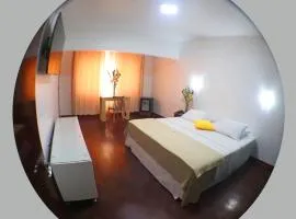 HOTEL Casa cesar, ξενοδοχείο σε Tumbes