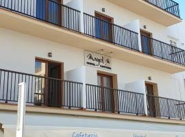 Hotel Foto: Hostal Mayol