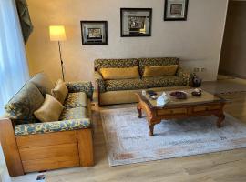 Ξενοδοχείο φωτογραφία: Lovely furnished 2-bedroom apartment with balcony