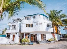 Hostal Galapagos by Bar de Beto