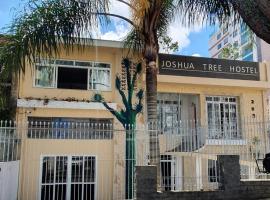 Joshua Tree Hostel - Curitiba, Hotel in Curitiba