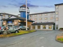 Lighthouse Suites Inn