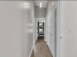 Hotel Foto: Modern Cozy Home 3 BD/2 BA for Family/Friends