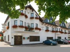 Landhotel Lohmann, hotel em Langenfeld