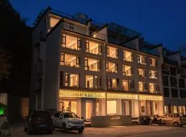 Mount Huangshan Yunqu Kinship B&B - Huangshan Mountain Scenic Area Tangkou South Gate Interchange Center