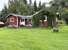 Hotel foto: Wilderness cabin in Nas near the Vasterdal River