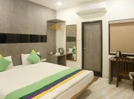 Treebo Urban, 1 Km From Railway Station
