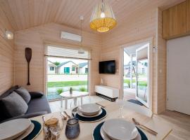 Bałtyckie Domki Darłówko, hotel in Darłówko